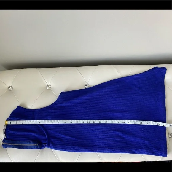 Olivia Moon — Blue tank top with silver zip on the back. - Picture 10 of 10